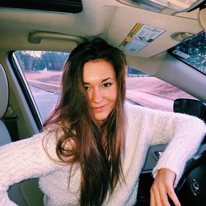 Meet your Posher, Annie